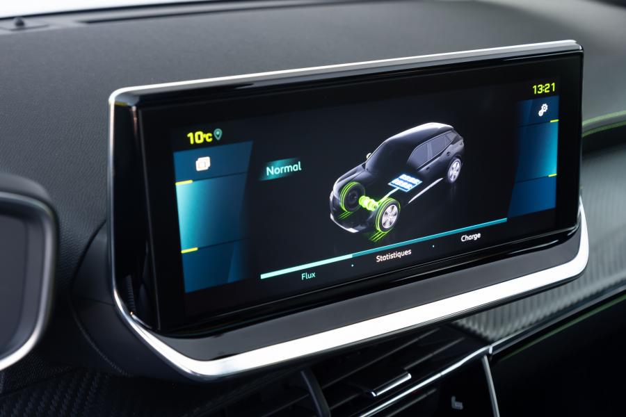 Детали интерьера Peugeot e-2008 GT (Digital White) 2019 года  (WW) (фото 95 из 119)